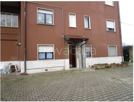 appartamento in vendita a Milano in zona Baggio