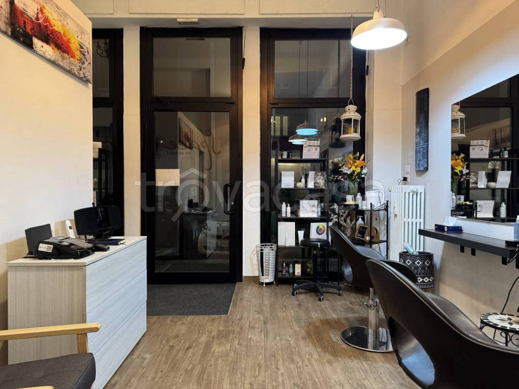 negozio in vendita a Milano in zona Solari