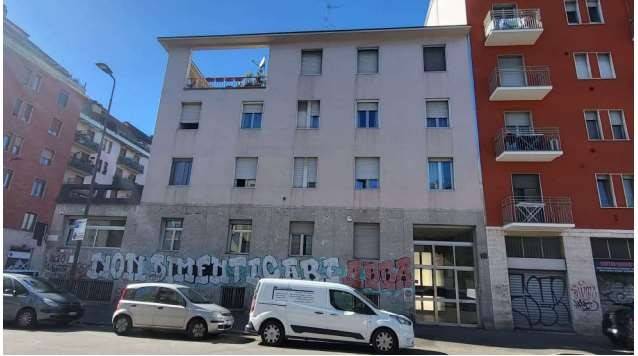 appartamento in vendita a Milano in zona Cascina dei Pomi
