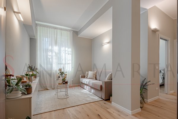appartamento in vendita a Milano in zona Lorenteggio