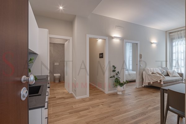 appartamento in vendita a Milano in zona Lorenteggio