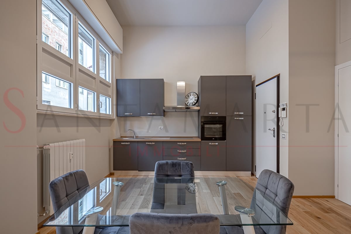 appartamento in vendita a Milano in zona Cagnola