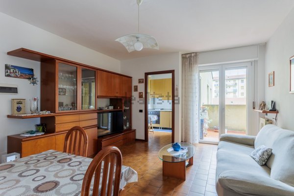 appartamento in vendita a Milano in zona Quarto Oggiaro
