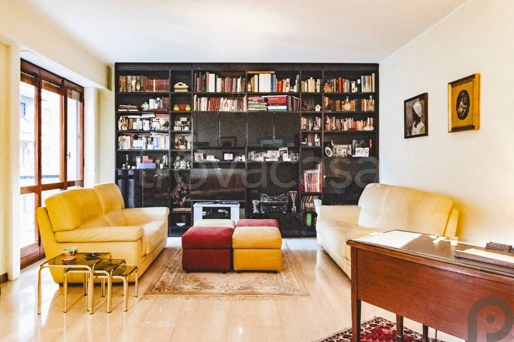 appartamento in vendita a Milano in zona Porta Romana