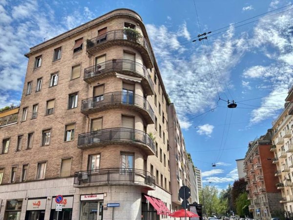 appartamento in vendita a Milano in zona Sempione