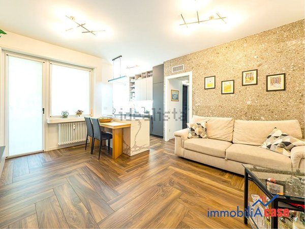 appartamento in vendita a Milano in zona QT8