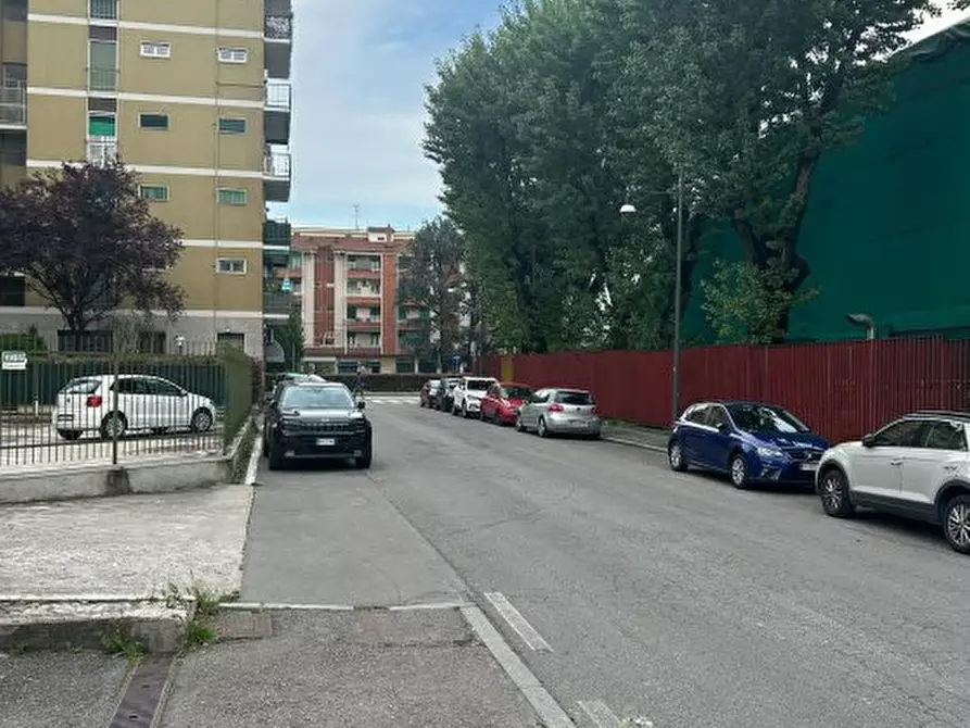 appartamento in vendita a Milano in zona Forlanini
