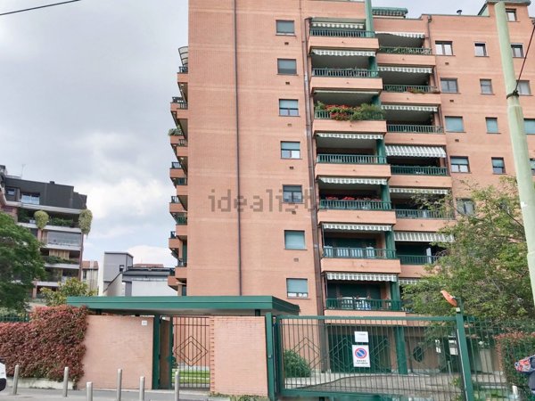 appartamento in vendita a Milano in zona Dergano