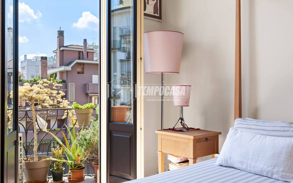 appartamento in vendita a Milano in zona XXII Marzo