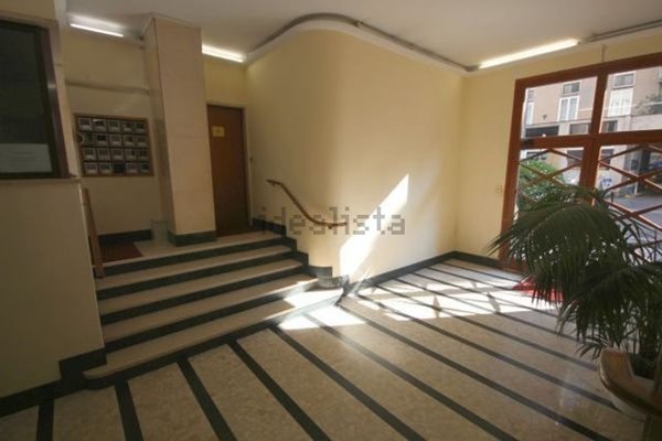 appartamento in vendita a Milano in zona Guastalla