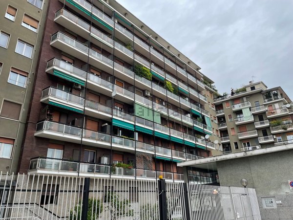 appartamento in vendita a Milano in zona Stadera