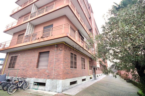 appartamento in vendita a Milano in zona Ronchetto sul Naviglio