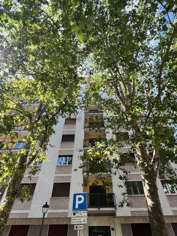 appartamento in vendita a Milano in zona Sempione