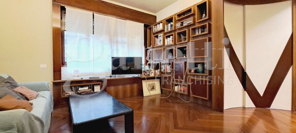 appartamento in vendita a Milano in zona Maggiolina