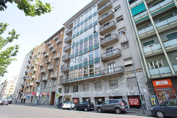 appartamento in vendita a Milano in zona Parco Solari