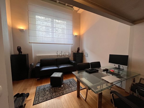 appartamento in vendita a Milano in zona Vigentino