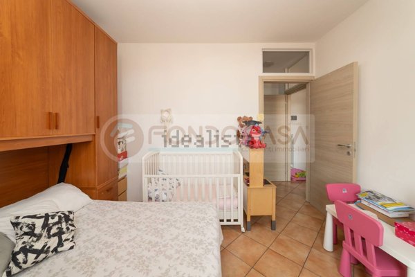 appartamento in vendita a Milano in zona Adriano