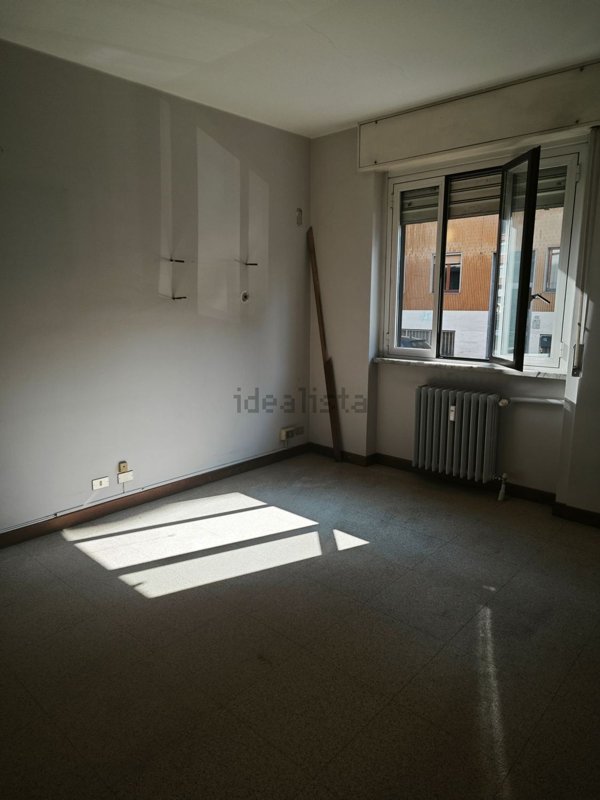 appartamento in vendita a Milano in zona Famagosta
