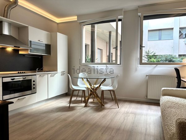 appartamento in vendita a Milano in zona Precotto