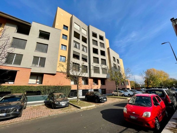 appartamento in vendita a Milano in zona Gratosoglio