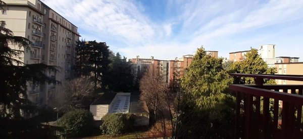 appartamento in vendita a Milano in zona Famagosta