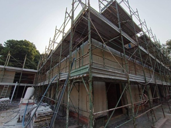 appartamento in vendita a Milano in zona Morivione