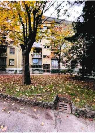 appartamento in vendita a Milano in zona Baggio