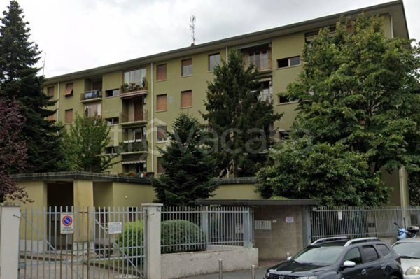 appartamento in vendita a Milano in zona Baggio