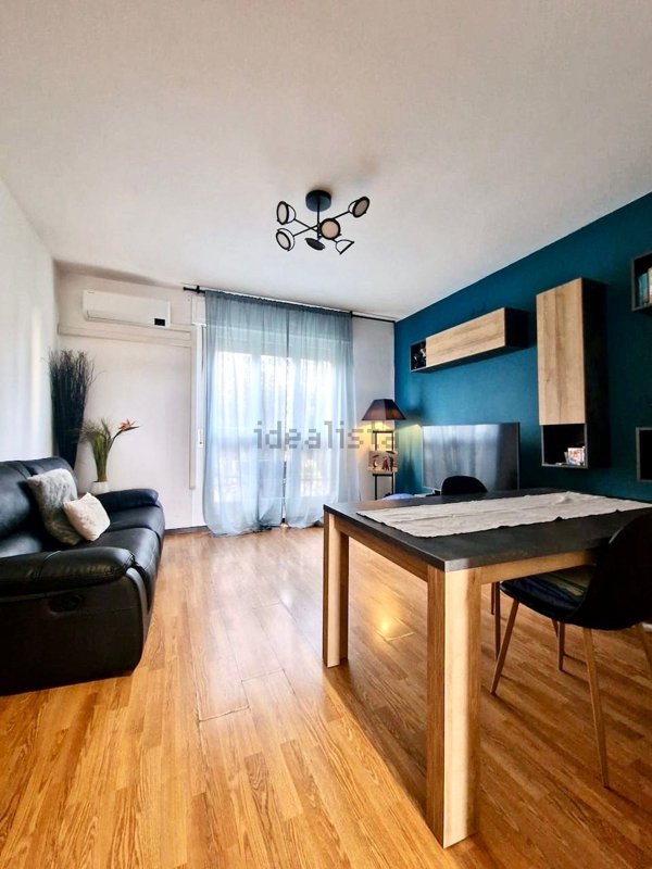 appartamento in vendita a Milano in zona Barona
