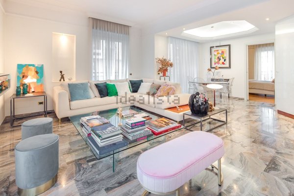 appartamento in vendita a Milano in zona Maggiolina