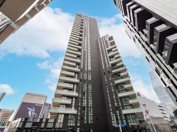 appartamento in vendita a Milano in zona Porta Nuova