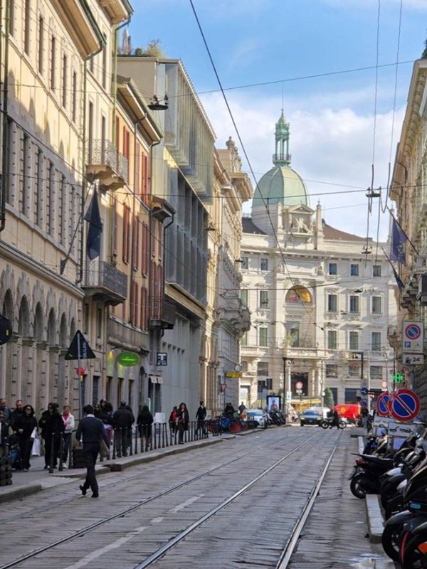 appartamento in vendita a Milano in zona Cadorna