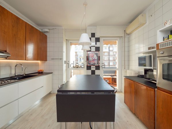 appartamento in vendita a Milano in zona Musocco