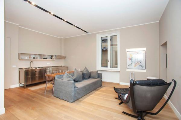 appartamento in vendita a Milano in zona Isola