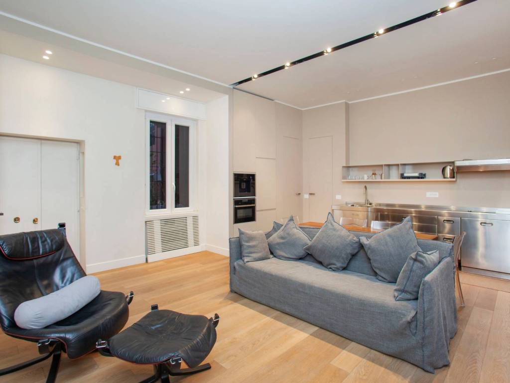 appartamento in vendita a Milano in zona Isola