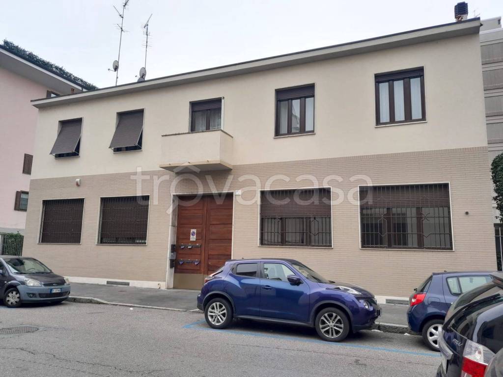 appartamento in vendita a Milano in zona San Siro
