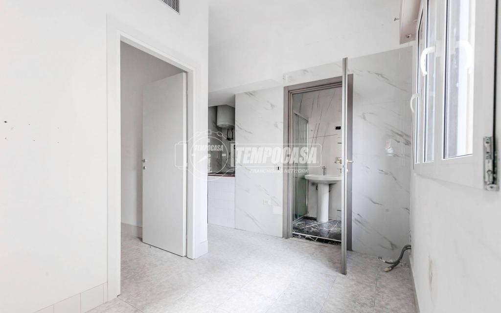appartamento in vendita a Milano in zona Dergano