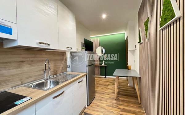 appartamento in vendita a Milano in zona Vigentino