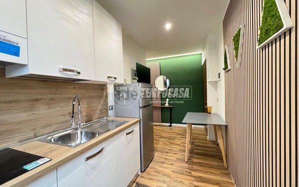 appartamento in vendita a Milano in zona Vigentino
