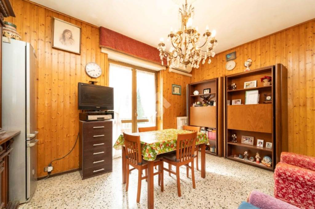 appartamento in vendita a Milano in zona Vigentino