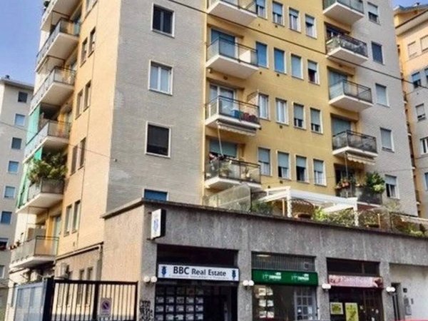negozio in vendita a Milano in zona Piazzale Lodi