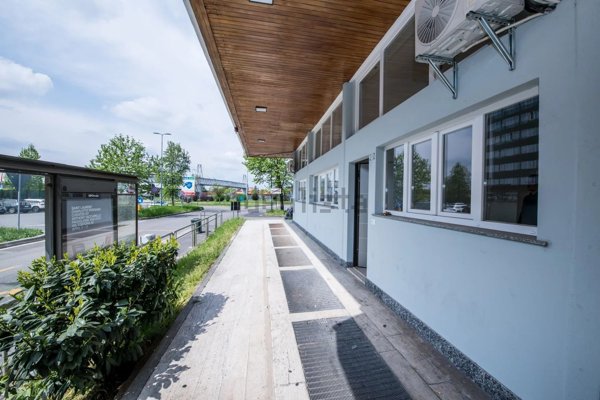 appartamento in vendita a Milano in zona Barona