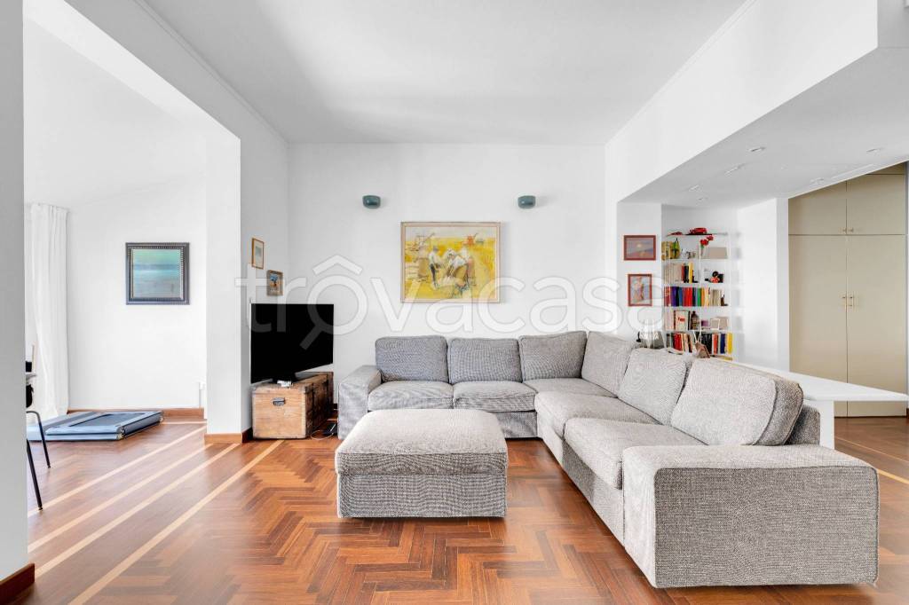 appartamento in vendita a Milano in zona Solari