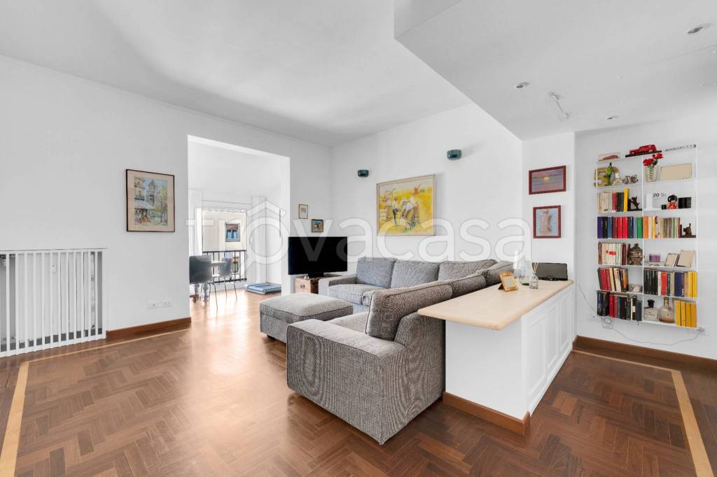 appartamento in vendita a Milano in zona Solari