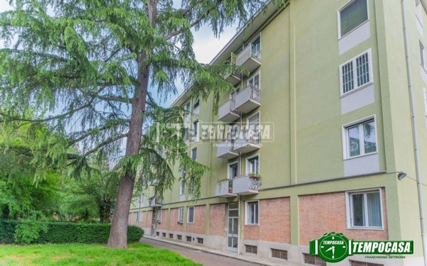 appartamento in vendita a Milano in zona Baggio