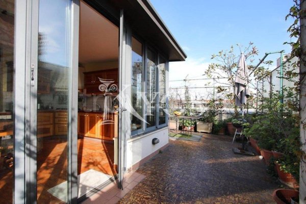 appartamento in vendita a Milano in zona Famagosta