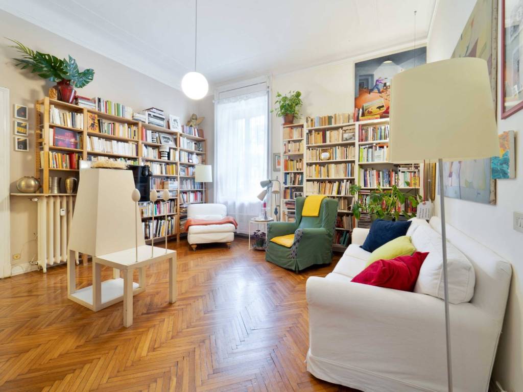 appartamento in vendita a Milano in zona XXII Marzo