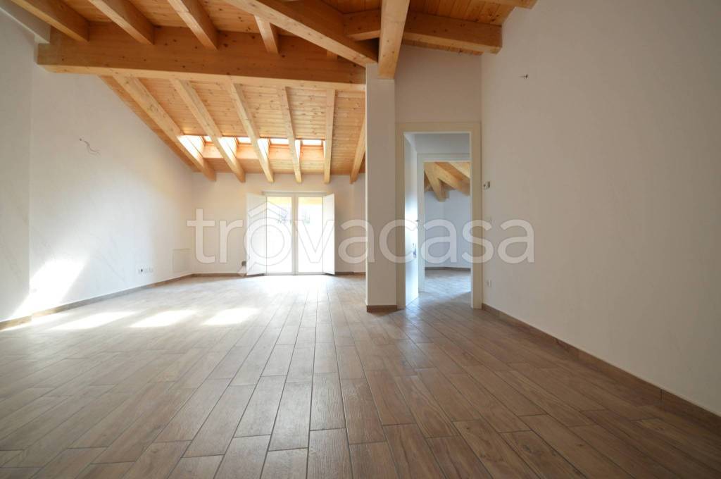 appartamento in vendita a Milano in zona Solari