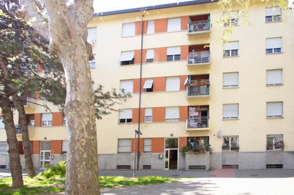 appartamento in vendita a Milano in zona Segnano