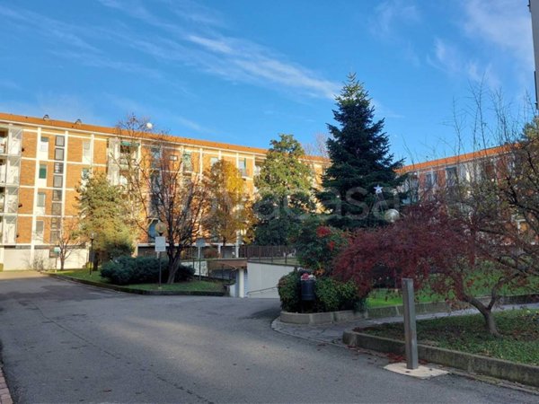 appartamento in vendita a Milano in zona Gallaratese